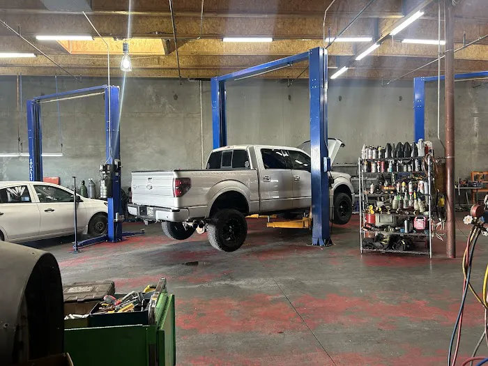 Vegas Strong Mechanic LLC 1