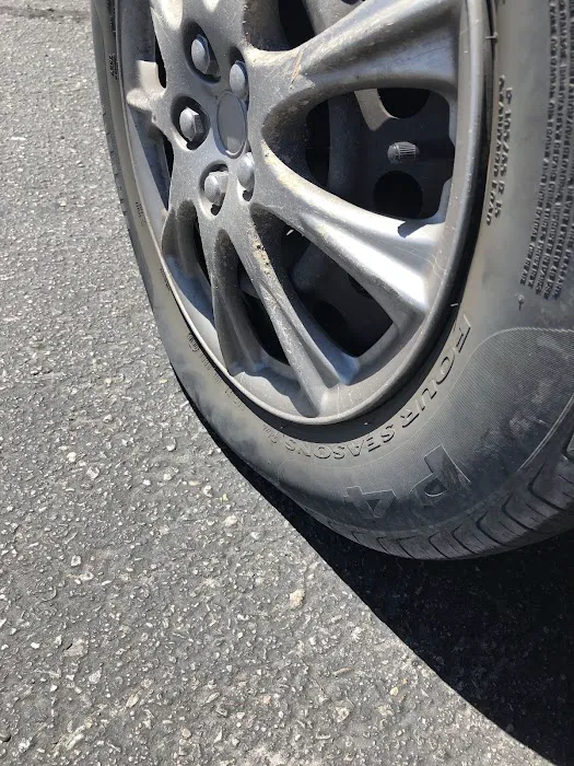El Jefe Tires 3