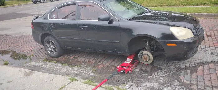 MADD DAWG AUTO & TIRE REPAIR LLC 1