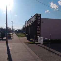 K & K Auto Body ico