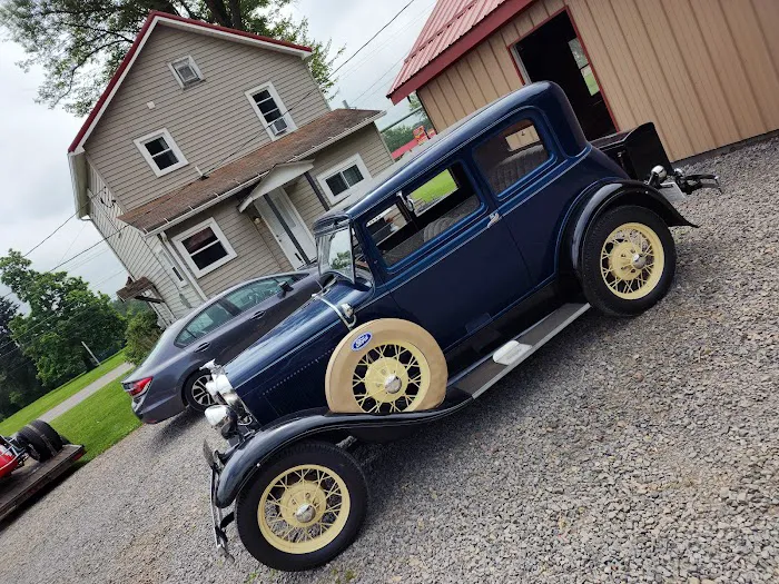 Billy's Garage 0