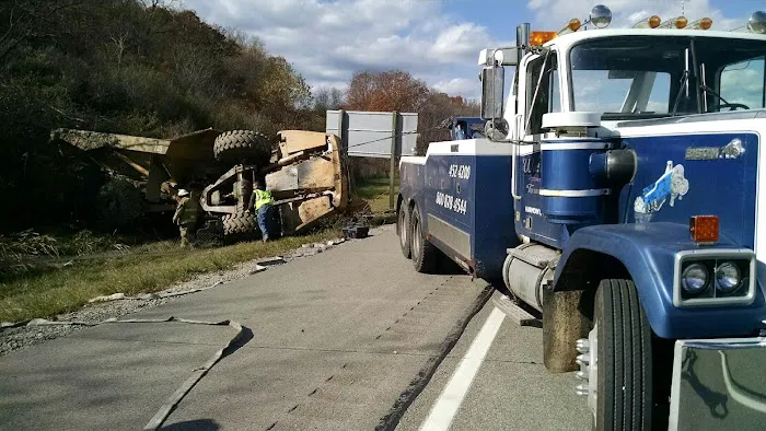 Wallace Towing & Repair 4