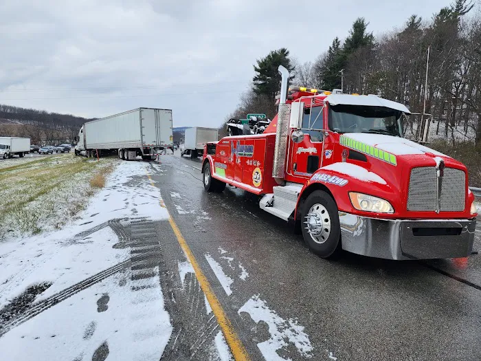 Wallace Towing & Repair 8