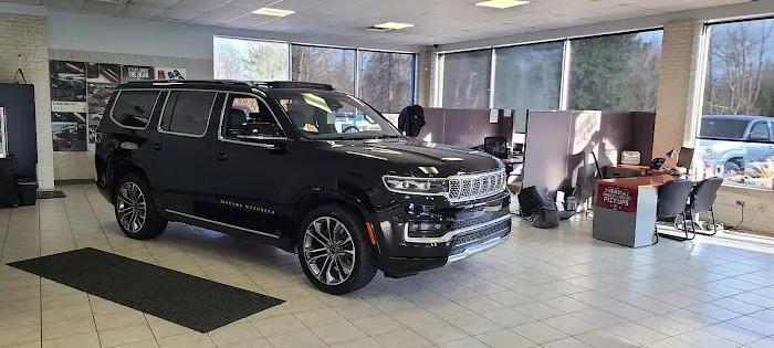 Diehl Chrysler Dodge Jeep Ram of Grove City Service Center 2