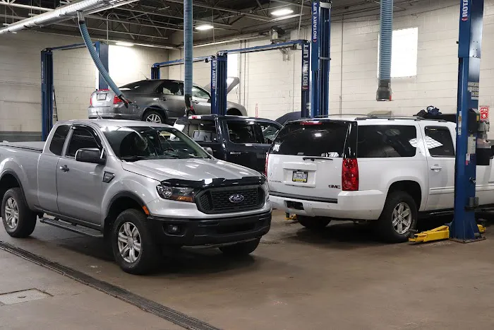 Grove City Ford Service 6
