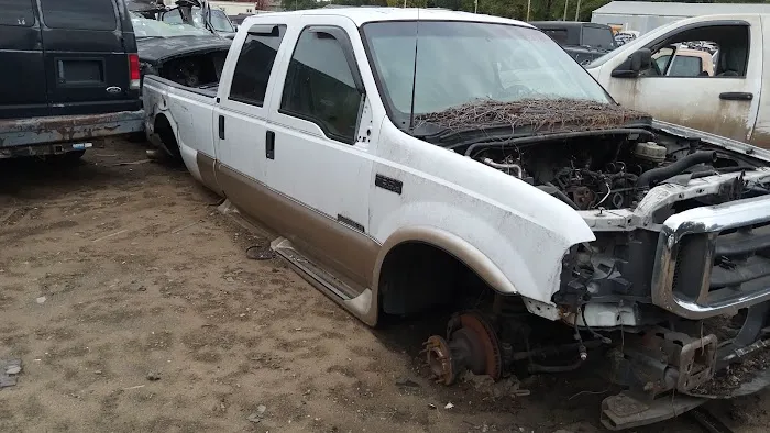 Paul's Auto Yard 1