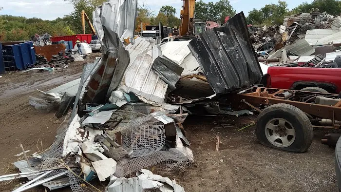 Paul's Auto Yard 7