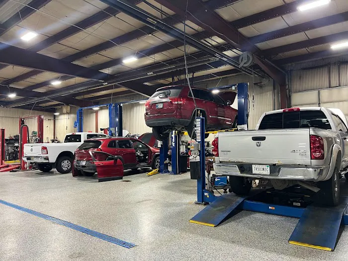 Shepherd's Chrysler Dodge Jeep Ram - Service Department 5
