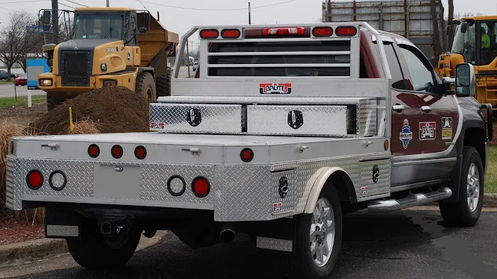 Unique Truck Accessories - BRUTE 6