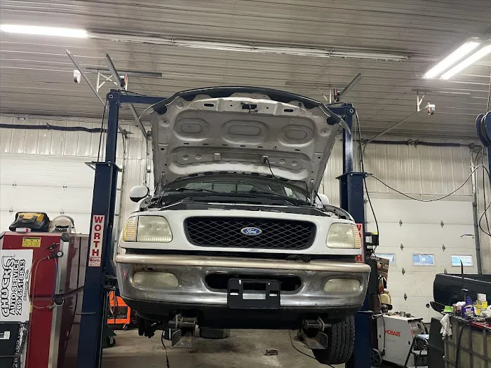 Chuck’s Auto Service 7