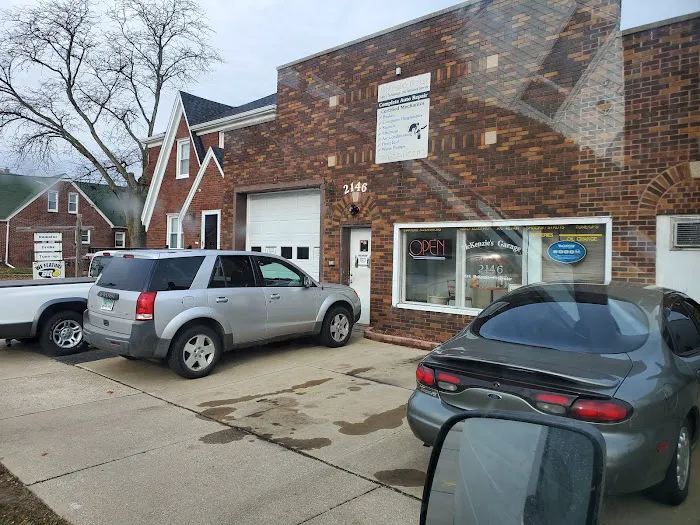 McKenzie's Garage 0