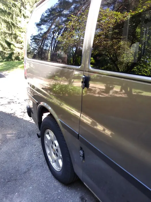 Clarkston Auto Body and Towing Inc 4