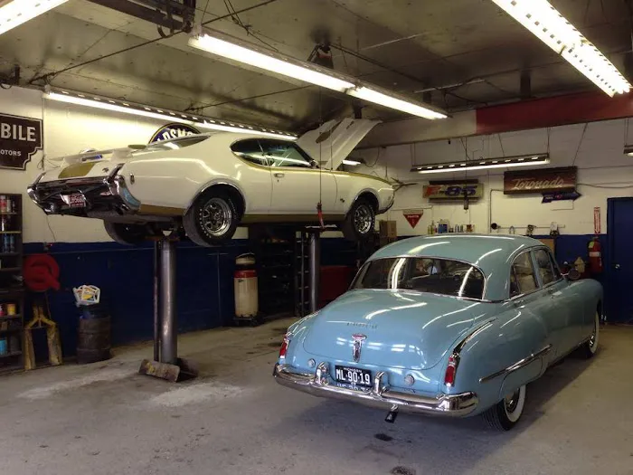 Badgley's Garage 4