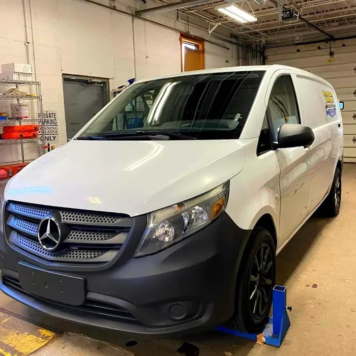 Denning Auto Glass 1