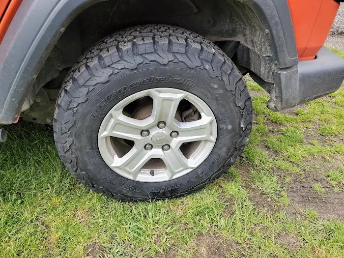 Pell's Tire Service, LLC 0