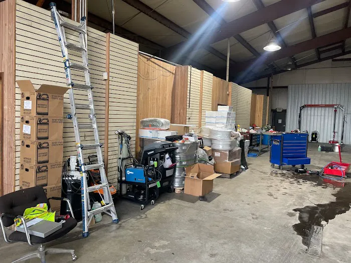 INDIAN TRUCK & TRAILER REPAIR SHOP Indiana 0