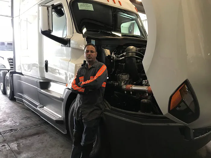 INDIAN TRUCK & TRAILER REPAIR SHOP Indiana 9