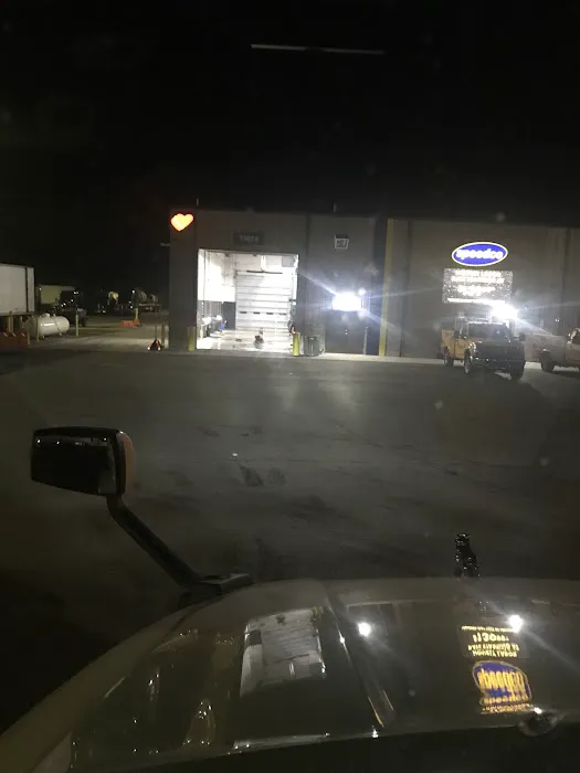 Speedco Truck Lube and Tires 5