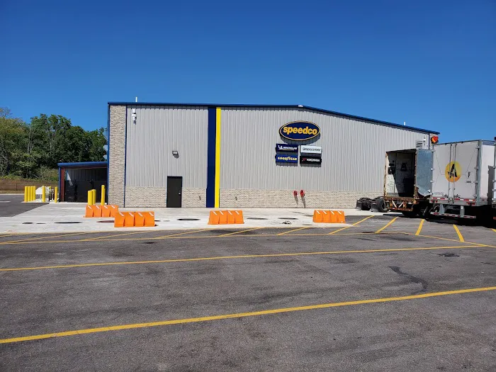 Speedco Truck Lube and Tires 9