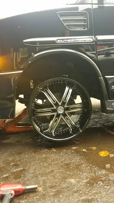 Tire Traxx 1