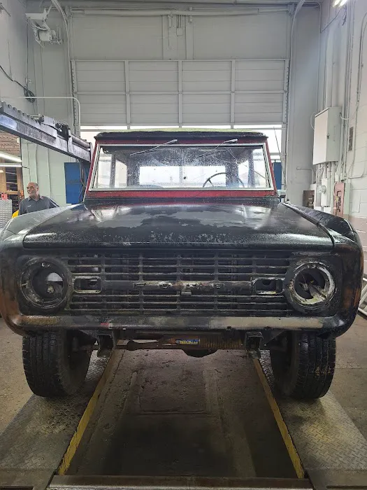 Cruise In Auto Repair 0