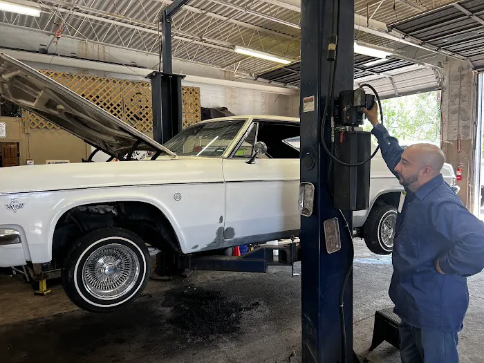 Discount Dan Auto Repair 4