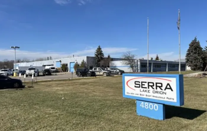 Serra Lake Orion Collision Center 0