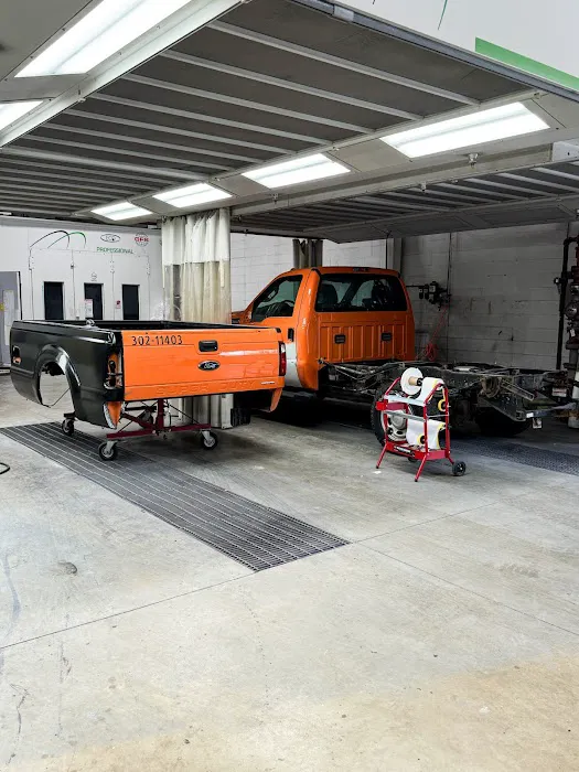 Global Collision Center/Lincoln of Troy Collision Center 8