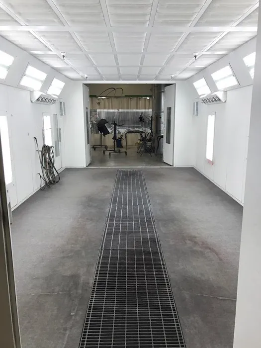 Global Collision Center/Lincoln of Troy Collision Center 6