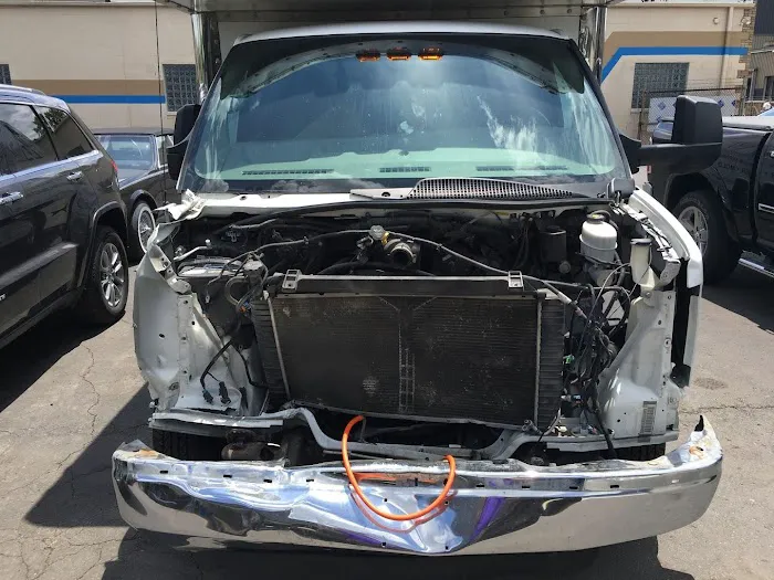 Bojax Auto Collision & Glass 5