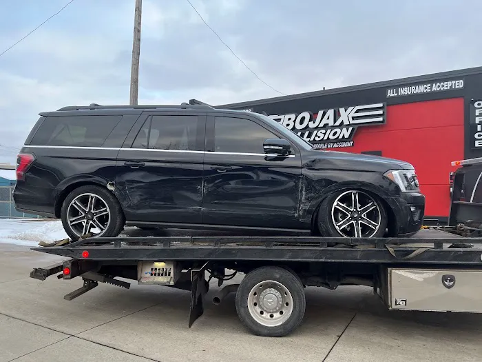 Bojax Auto Collision & Glass 1