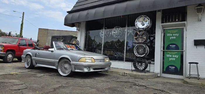 Marv's Salvage Tire & Wheels 2