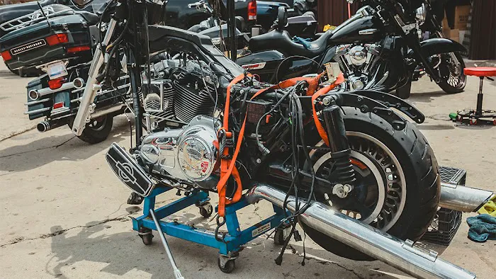 J&R Cycle 4