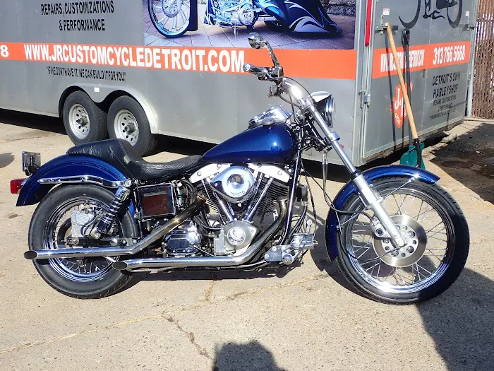 J&R Cycle 8