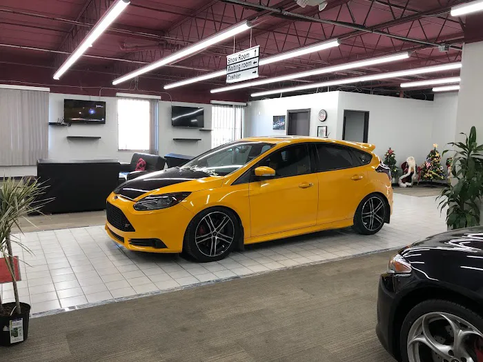 CarDome Collision & Auto Care 6