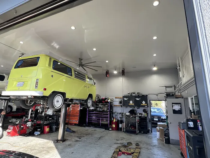 Woodside Auto & Tire 1