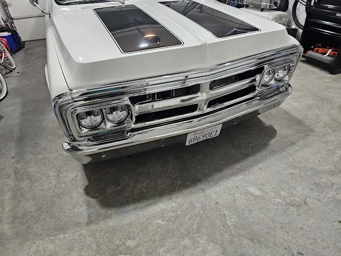 Woodside Auto & Tire 9