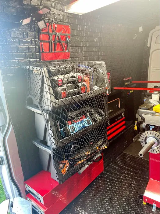 Sami’s Mobile Mechanics ( TIRES, JUMP START, LOCK OUTS AND TOWING ) 5