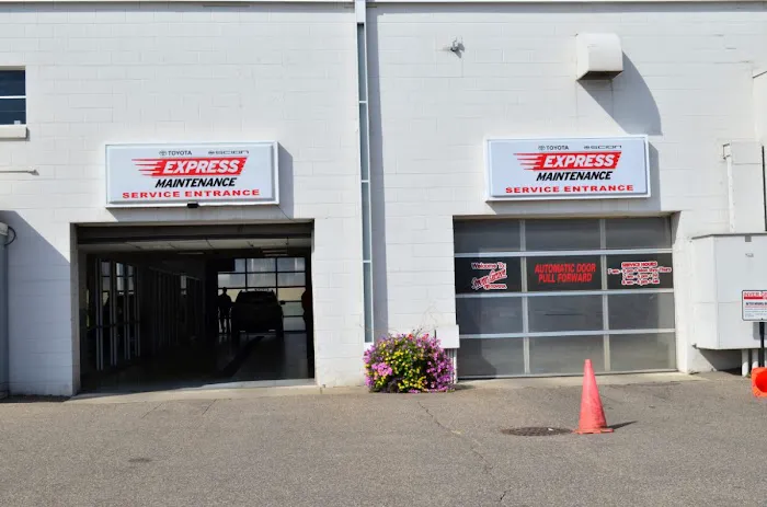 Inver Grove Toyota Service 4