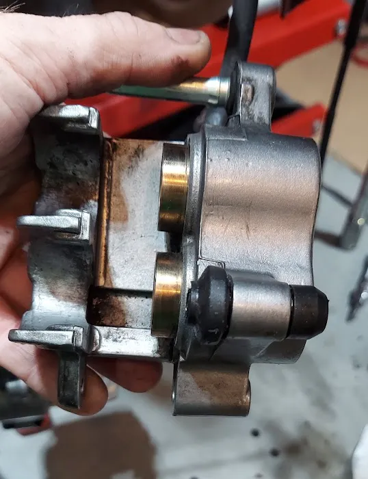 Lloyd's Motorcycle Performance Center 9