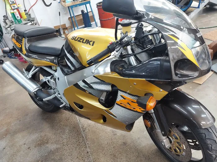 Lloyd's Motorcycle Performance Center 7
