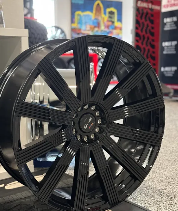 Earl's Tire West 8