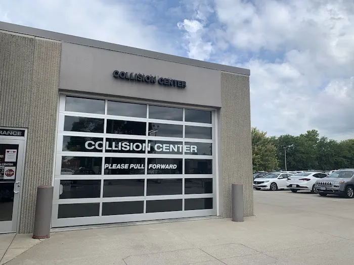Stew Hansen Collision Center - Clive 8