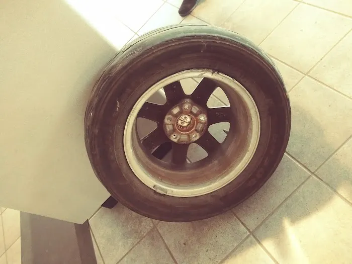 Discount Tire 0