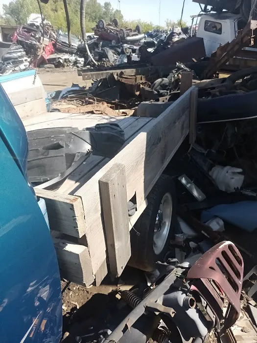 Yaw's Auto Salvage 4