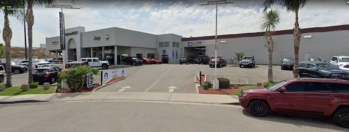 Service Center at Bakersfield Chrysler Jeep 6