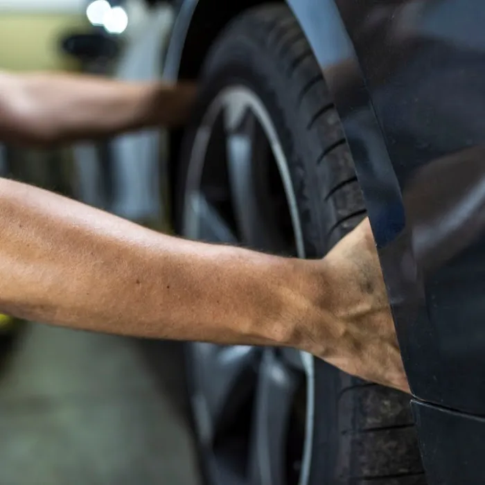 Service Center at Bakersfield Chrysler Jeep 7
