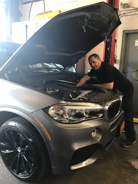 1080 Main Street Automotive Repair 5