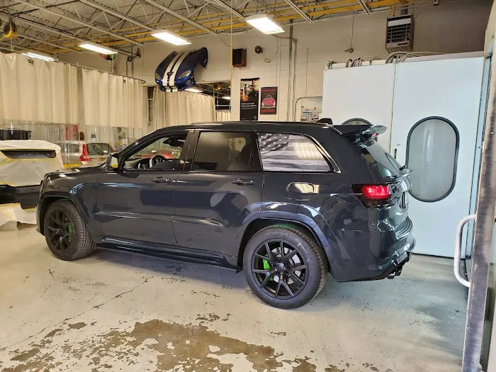 Sal's Auto Body 4