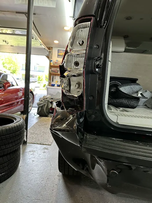 Sal's Auto Body 9